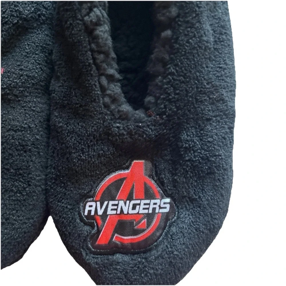 New Kids‎ The Avengers Slippers Super Soft Fleece Lined Size Medium/Large Black